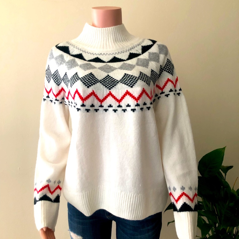 🎁 Brand new Vince Camuto mock neck fair isle sweater